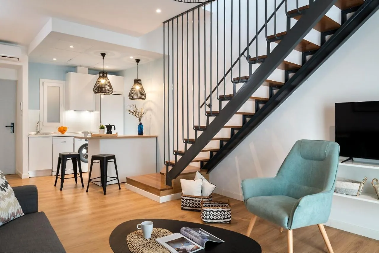 Lola 14 Suite Apartment Seville 0*,