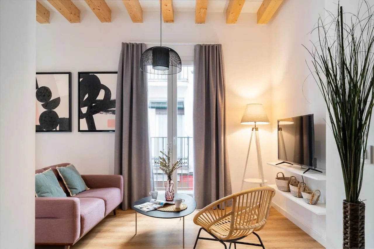 Lola 14 Suite Apartment Seville