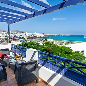 dorado-center-close-to-the-beach-playa-blanca.in-canary-islands.com/