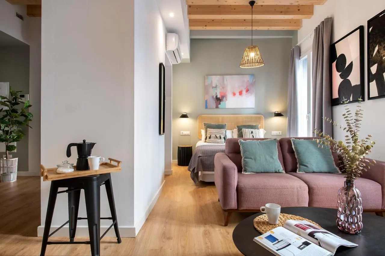 Lola 14 Suite Apartment Sevilla