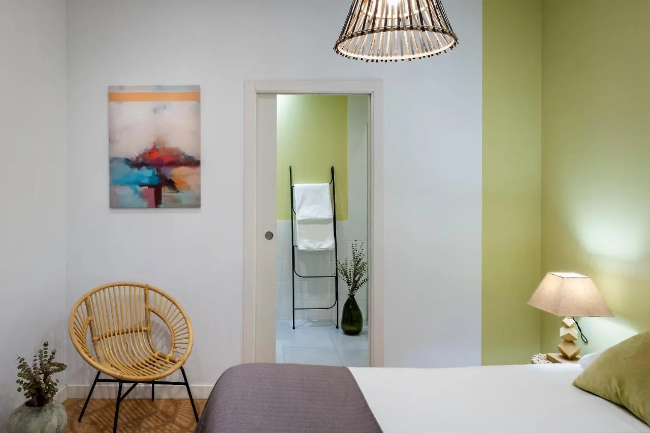 Lola 14 Suite Apartment Sevilla Spanien