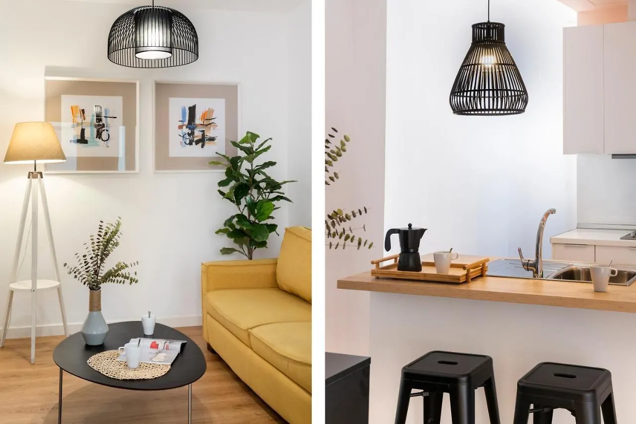 Lola 14 Suite Apartment Seville Spain