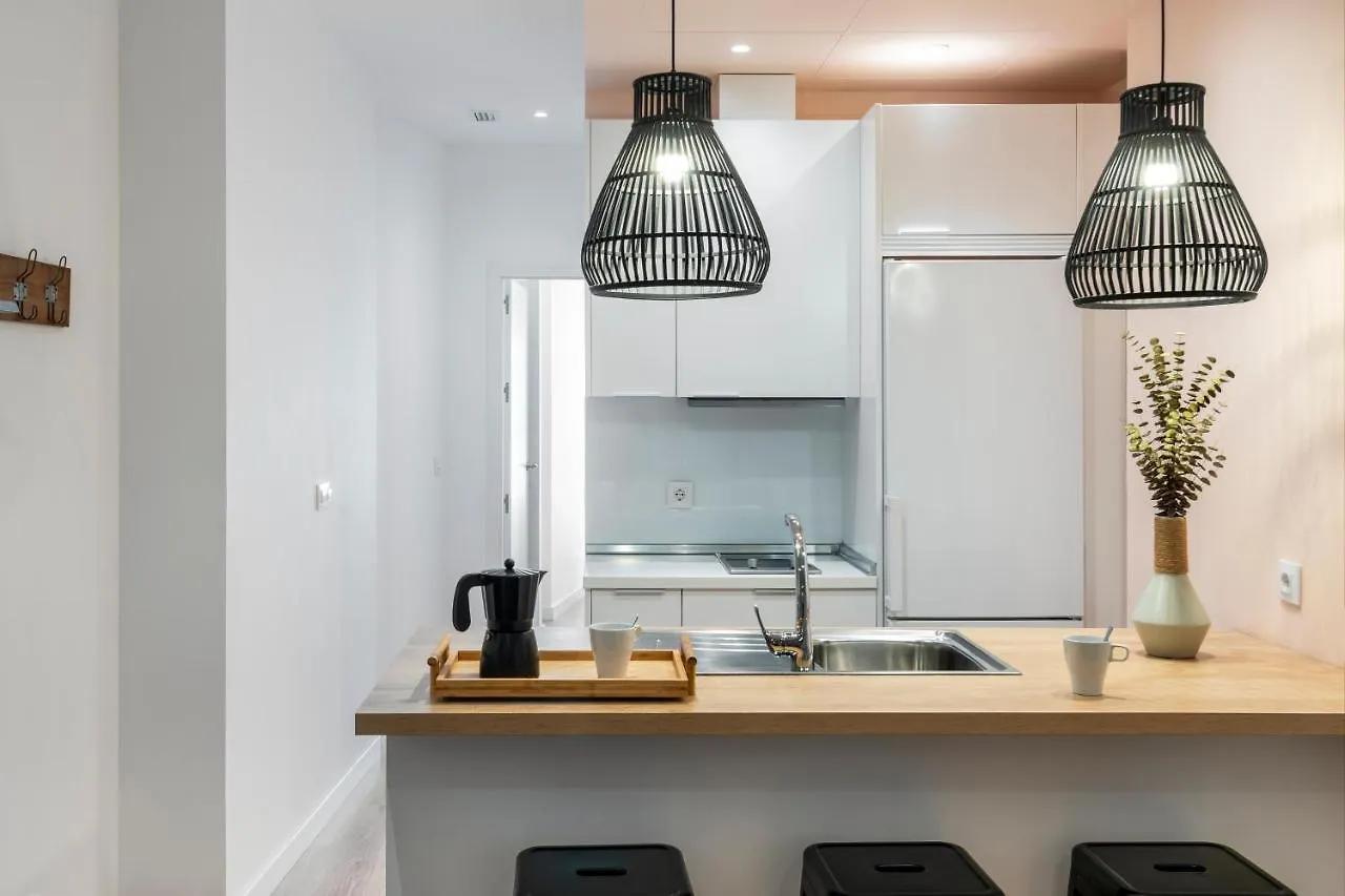 Lola 14 Suite Apartment Seville 0*,