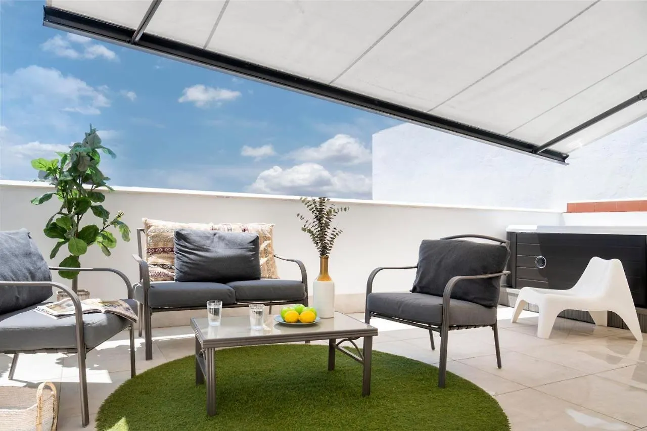 Lola 14 Suite Apartment Seville Spain