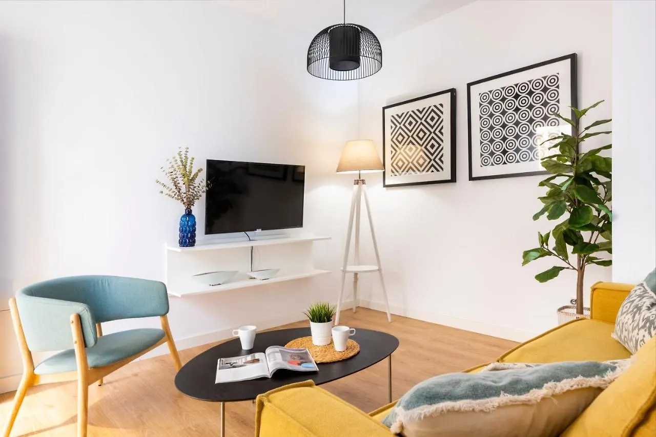 Lola 14 Suite Apartment Seville 0*,  Spain